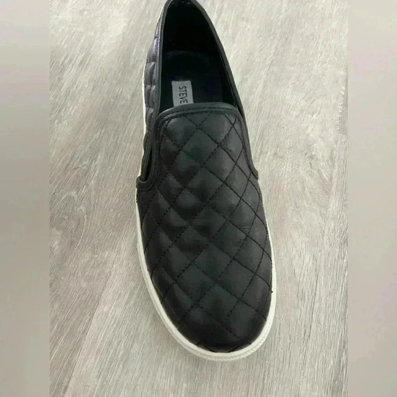 STEVE MADDEN - Steve Madden Women's Ecentrcq Sneaker 7.5 - Picture 6 of 10